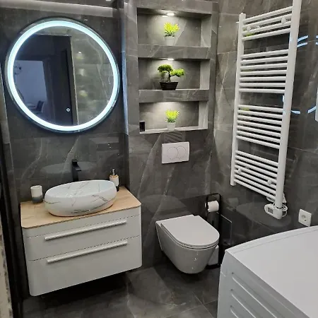 Sunny Moon Apartment Split